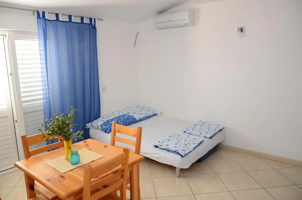Apartments Bozic Novi Vinodolski