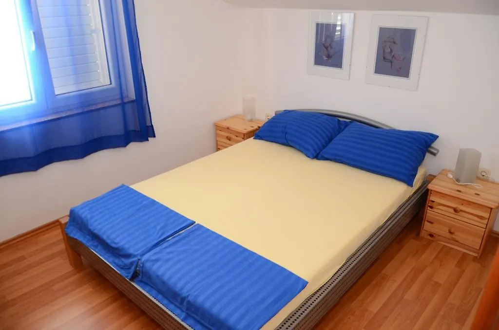 Apartments Bozic Novi Vinodolski 0*,